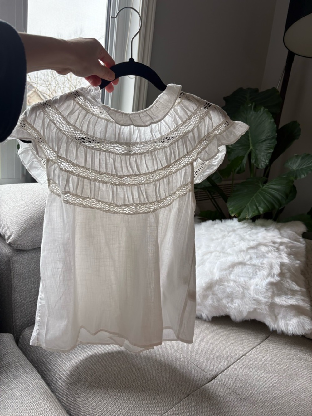 ANTONIO MELANI White Ruffled Lace summer Blouse